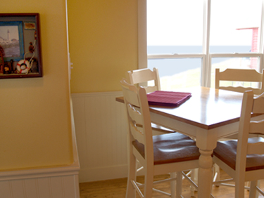 Sailors Retreat | Sunrise Shore Cottages | Kitchen Table